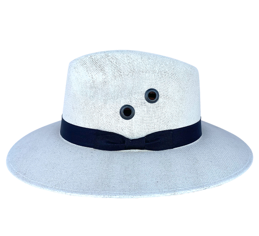 Itzae Explorer (White)